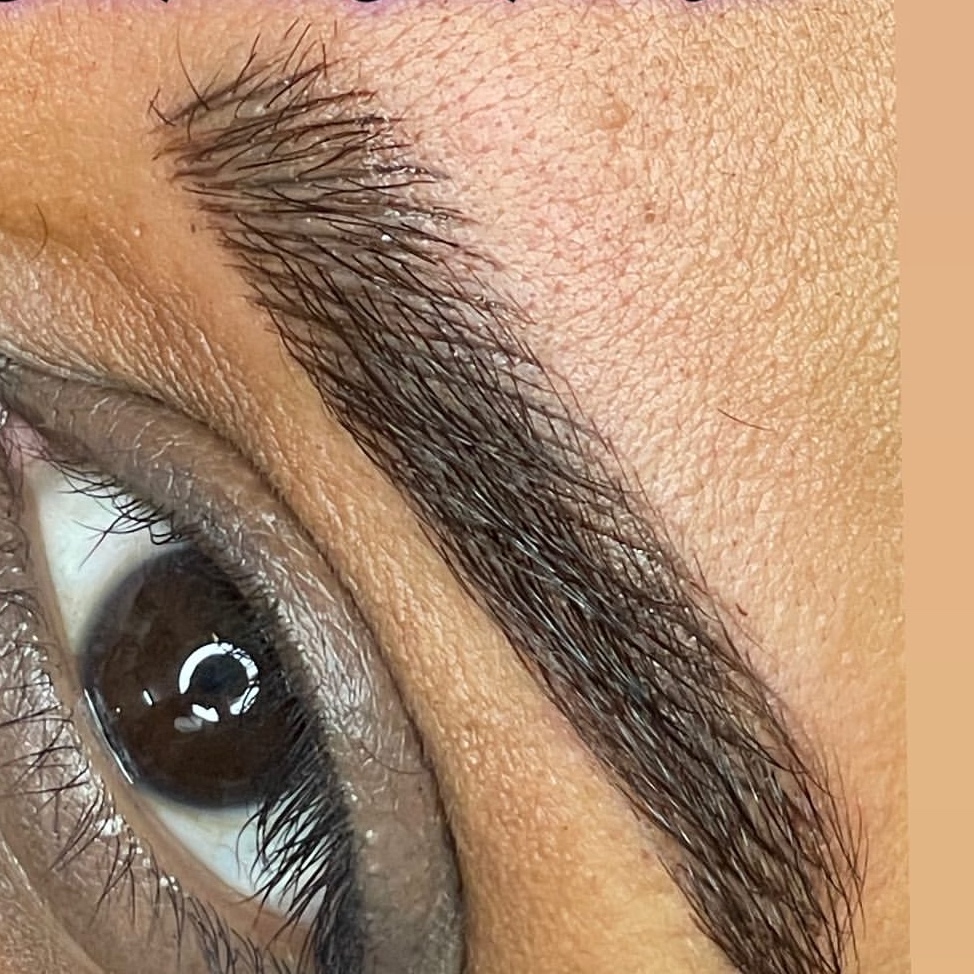 اصلاح و آرایش دائم (تاتو)
